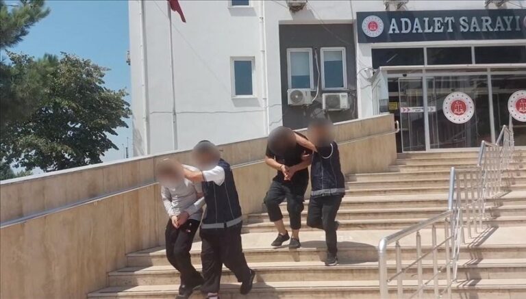 istanbulda-gocmen-kacakciligi-operasyonu-bXVJ2EU4.jpg